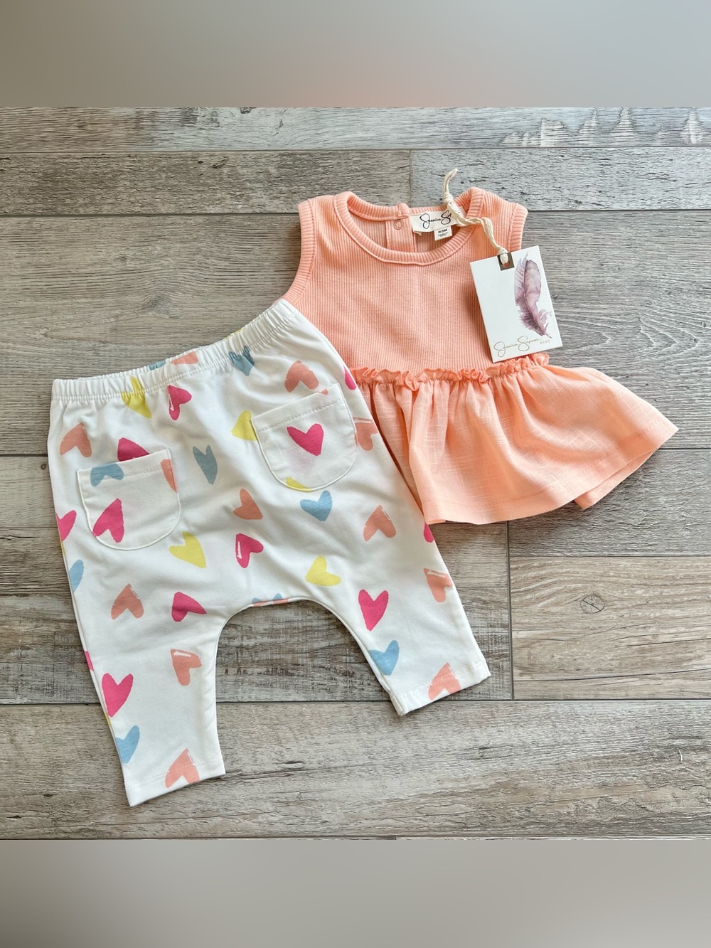NWT Jessica Simpson Girls Heart Legging Set Size 0/3 Months
